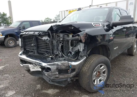 2022 Ram 2500 Tradesman 4X4 6'4 Box from USA, damaged, VIN 3C6UR5CL2NG160885